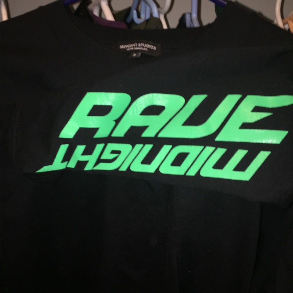 Midnight rave midnight studios awge tee